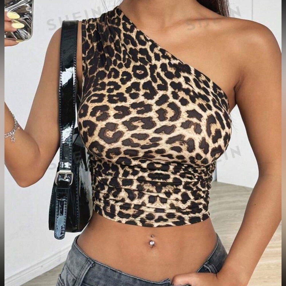 Leopard Print One Shoulder top